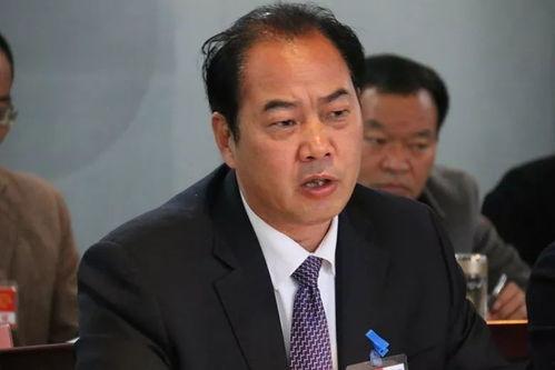 吃瓜群众吴导喝酒,揭秘吃瓜群众吴导的饮酒故事